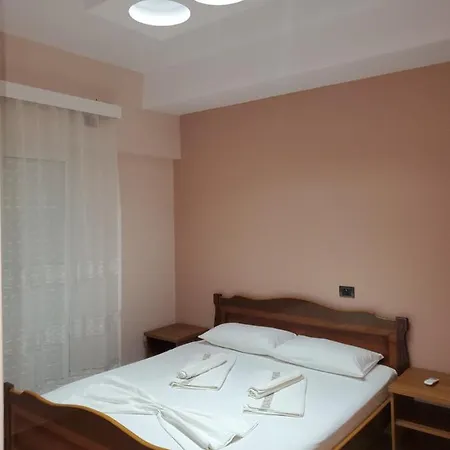 Papa 3* Durrës